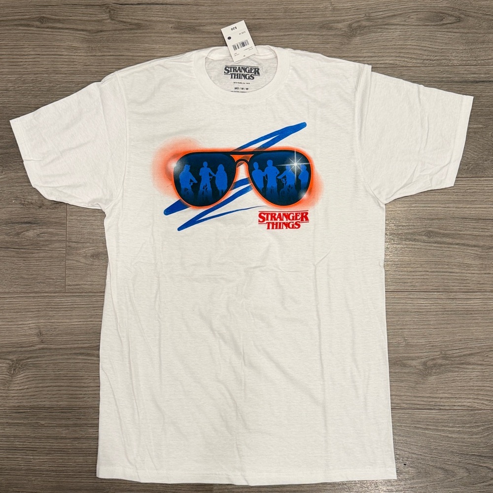 Netflix’s Stranger Things  Sunglasses Men’s Size Medium